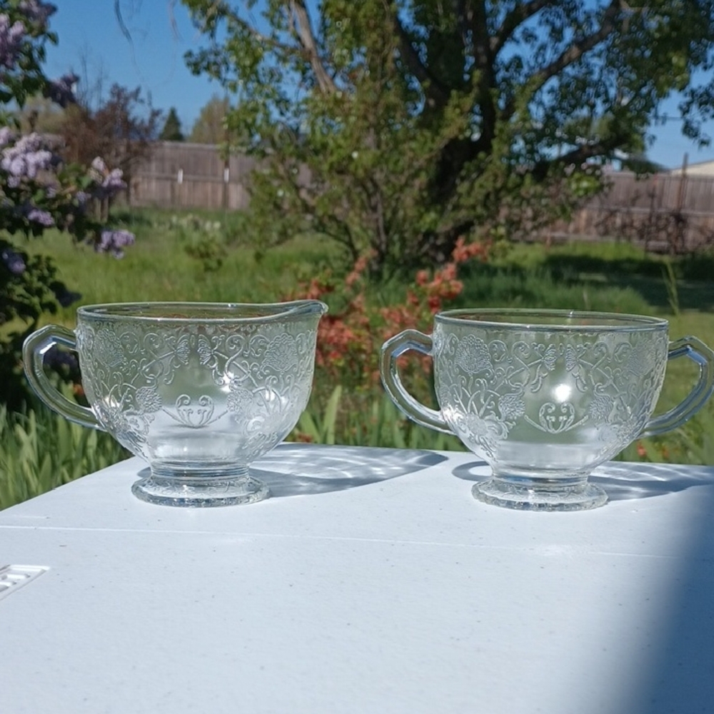 VNTG Hazel Atlas Florentine #1 Cream & Sugar Bowl